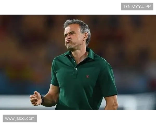 足球场上的泪水与荣耀谁是那位感动哭泣的明星球员