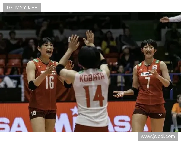 北京排球队的阵地战揭秘：深度解析排球战术与团队协作技巧